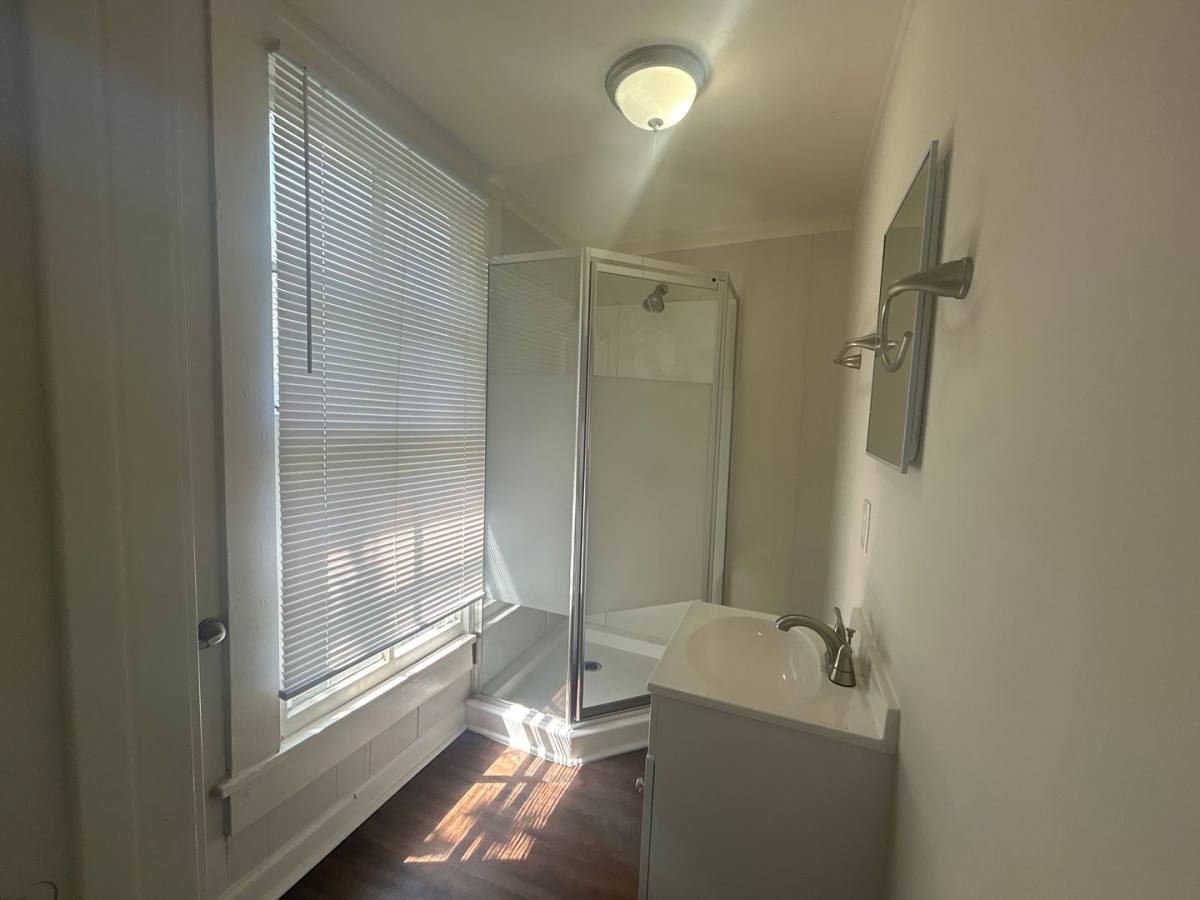 Apartment for rent at 1298 Carr Ave, Memphis, TN 38104