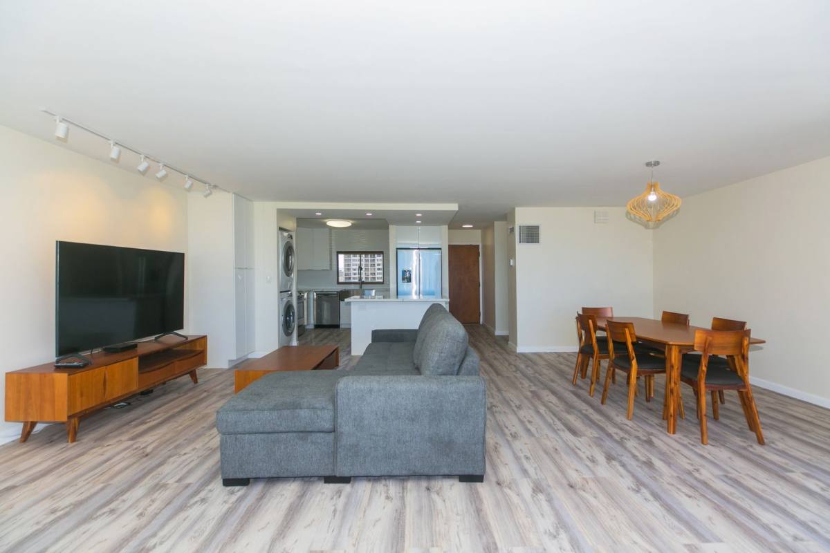 Apartment for rent at 1910 Ala Moana Blvd, Honolulu, HI 96815