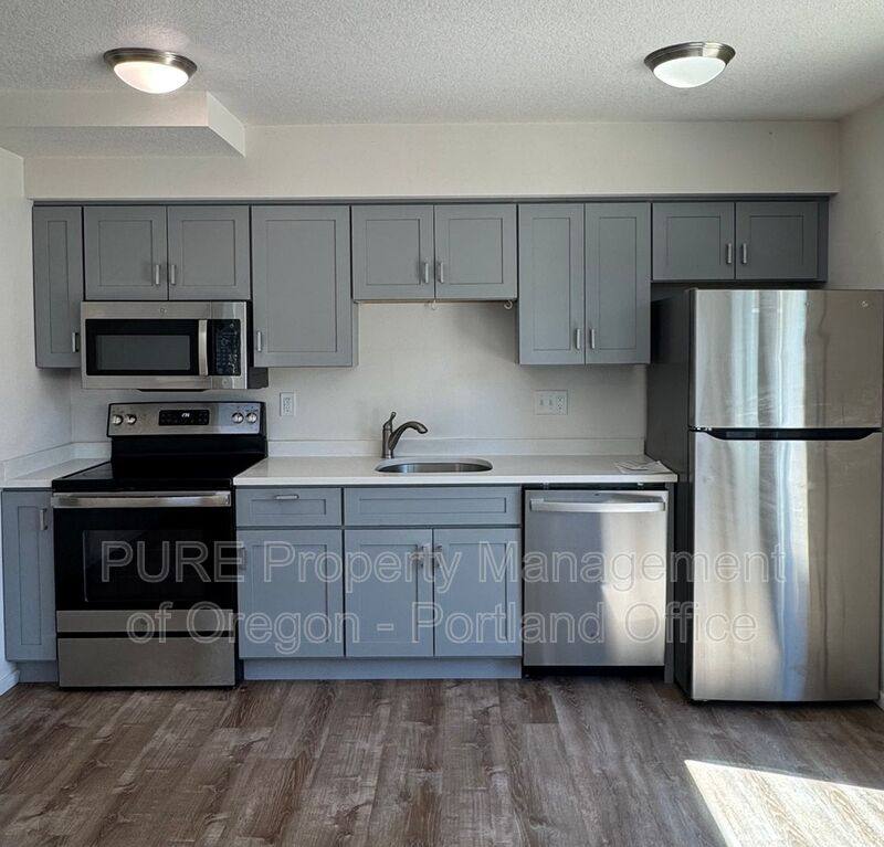 House for rent at 5026 N Harvard #C, Portland, OR 97203