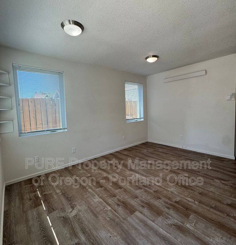 House for rent at 5026 N Harvard #C, Portland, OR 97203