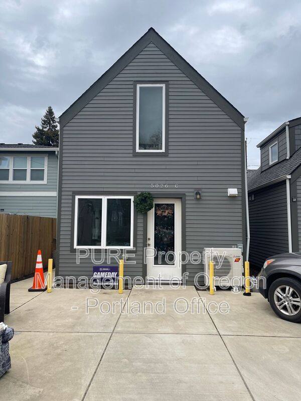 House for rent at 5026 N Harvard #C, Portland, OR 97203