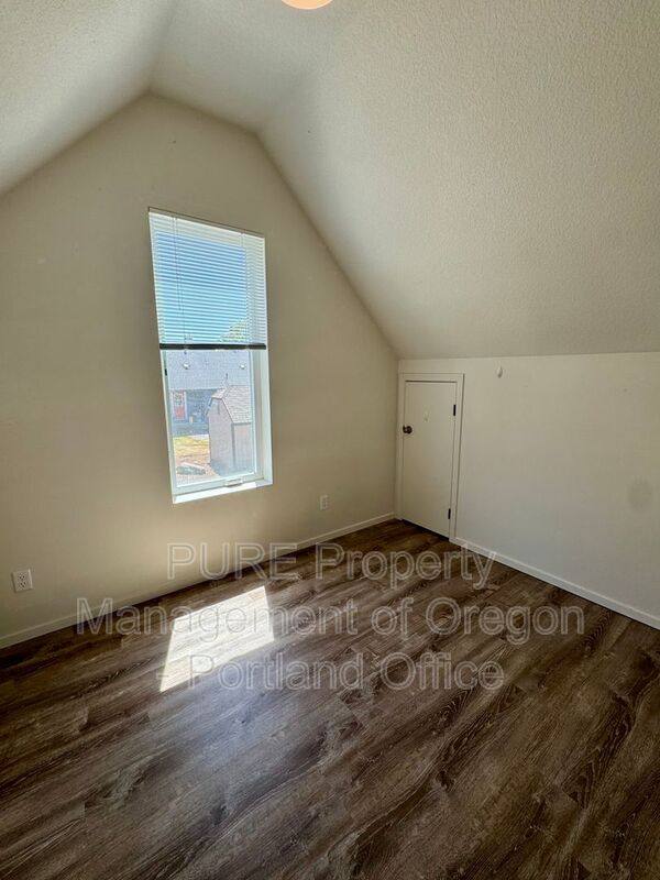 House for rent at 5026 N Harvard #C, Portland, OR 97203