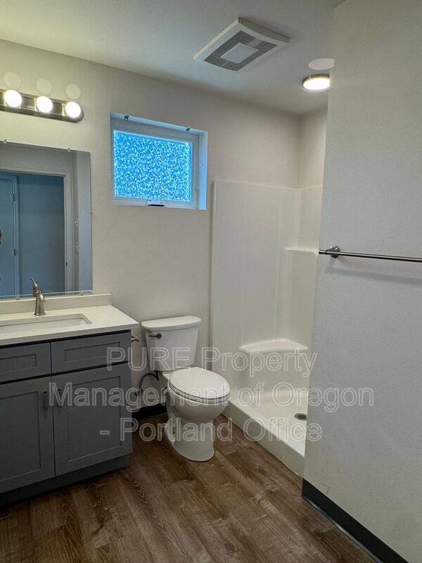 House for rent at 5026 N Harvard #C, Portland, OR 97203