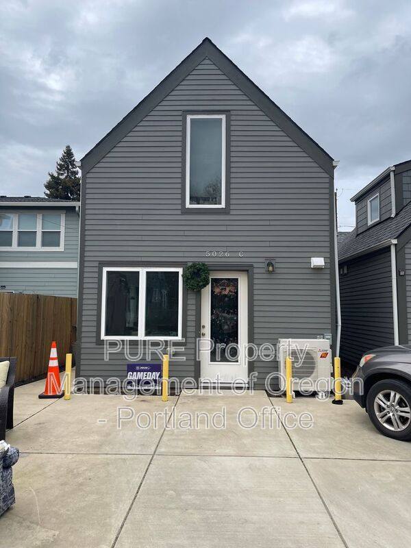 House for rent at 5026 N Harvard #C, Portland, OR 97203