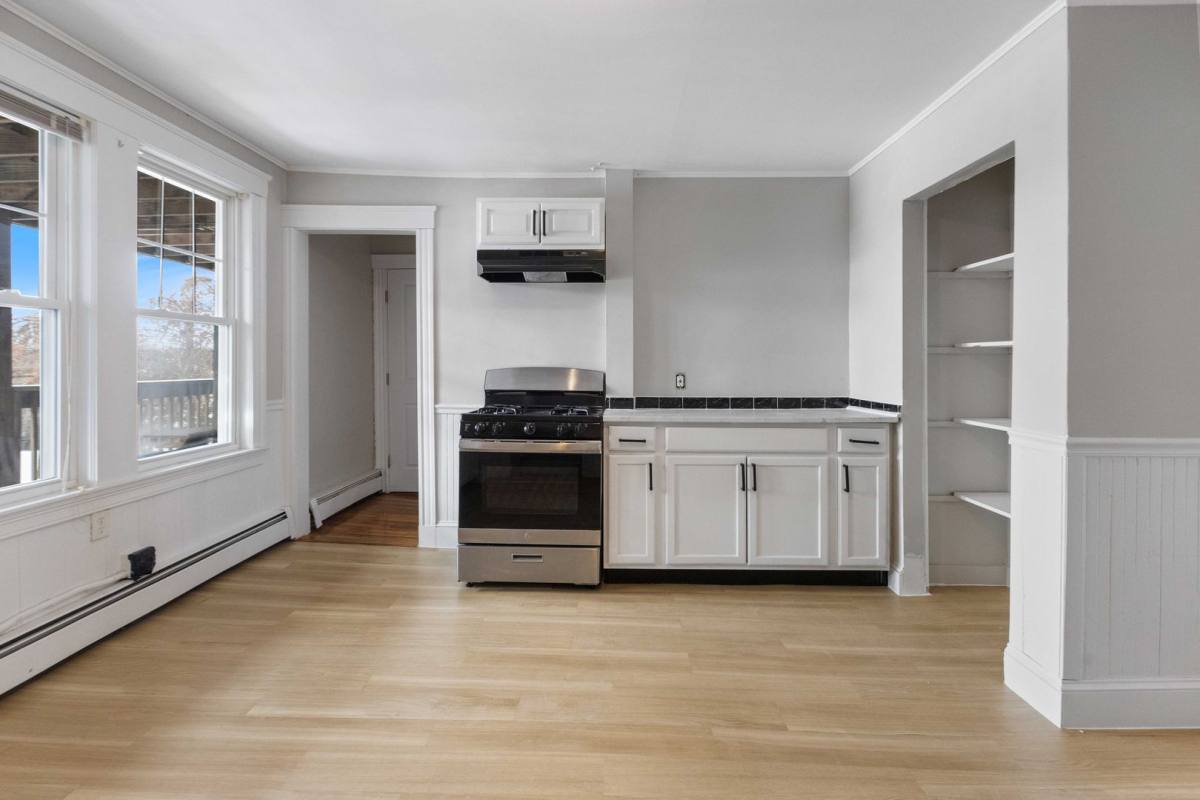 Apartment for rent at 248 Rantoul St, Beverly, MA 01915