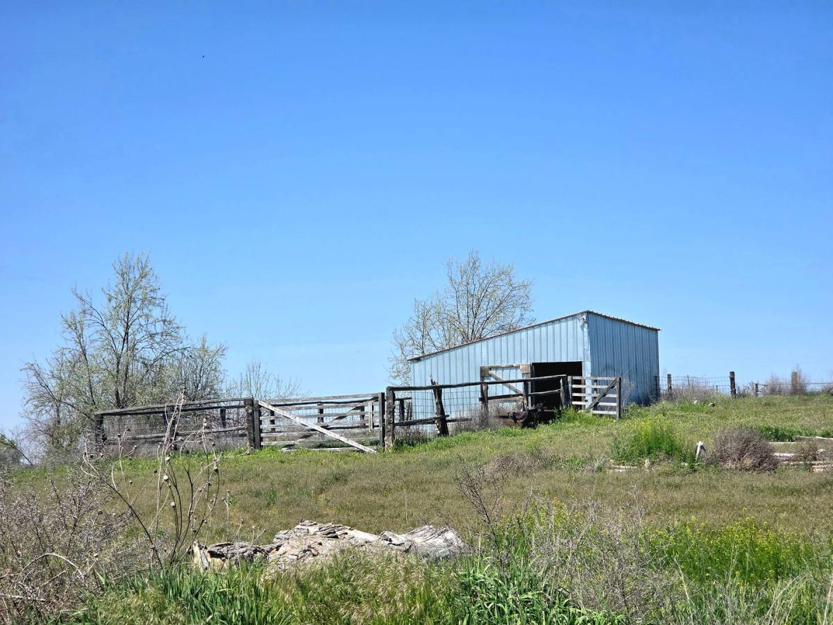House for rent at 28750 Rocky Rd, Parma, ID 83660