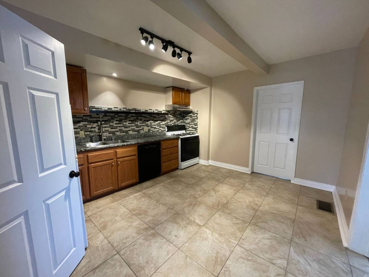 Apartment for rent at 188-192 S Craig Ave, Pasadena, CA 91107