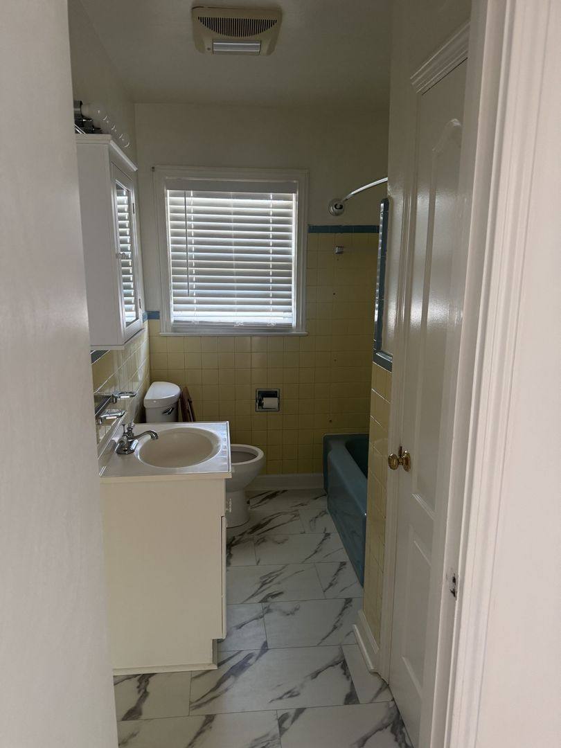 House for rent at 2111 Hart Rd, Florence, SC 29501