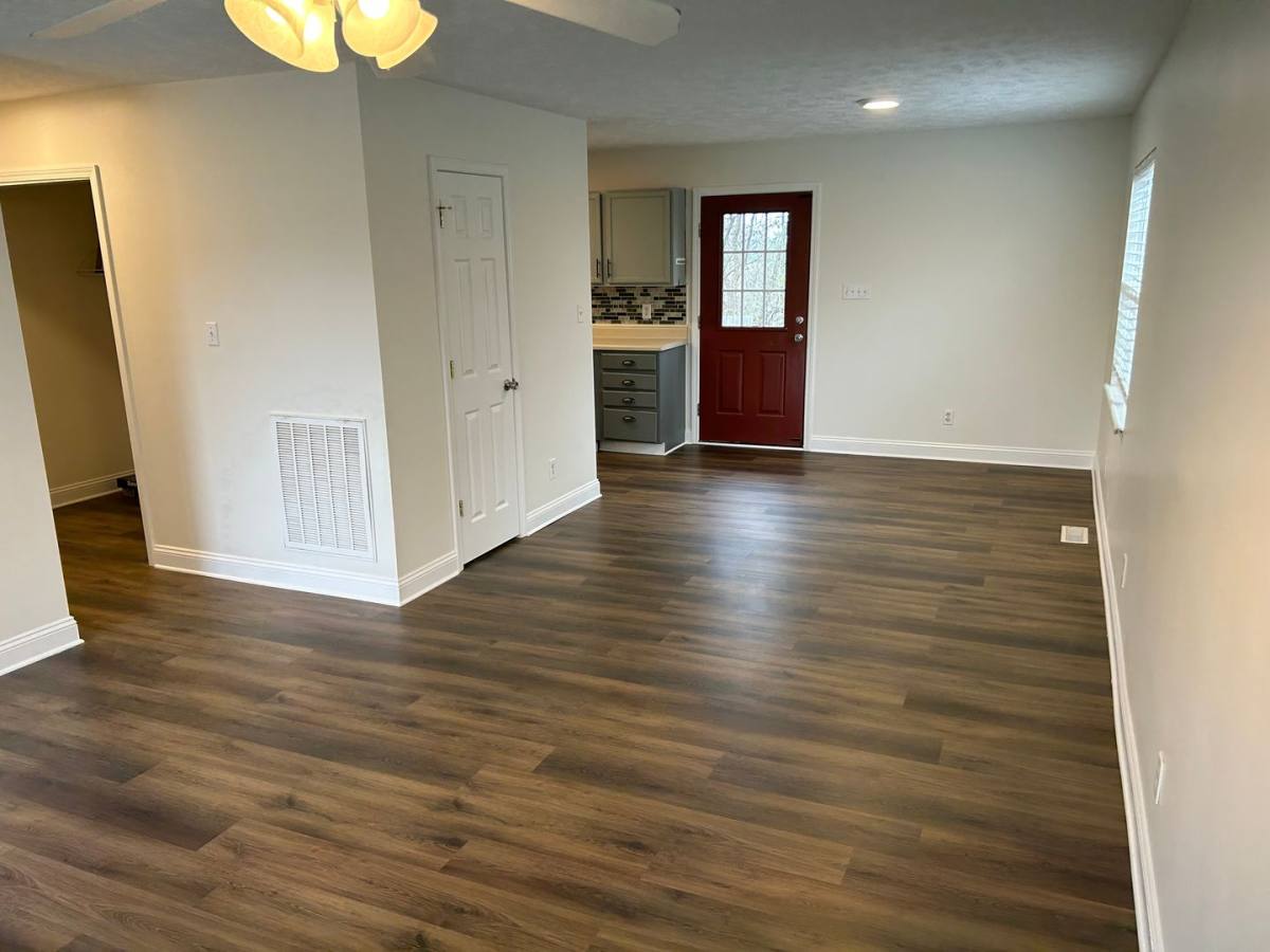 House for rent at 907 Mynders Ave, Maryville, TN 37801