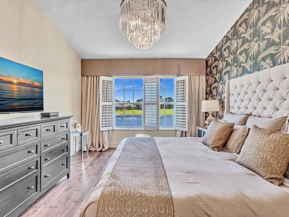 House for rent at 17287 Boca Club Blvd, Boca Raton, FL 33487