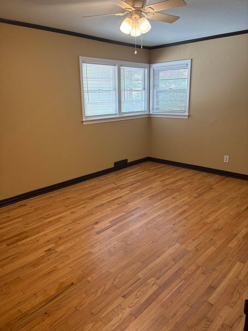 Apartment for rent at 873 Clinton Dr, Fayetteville, AR 72701