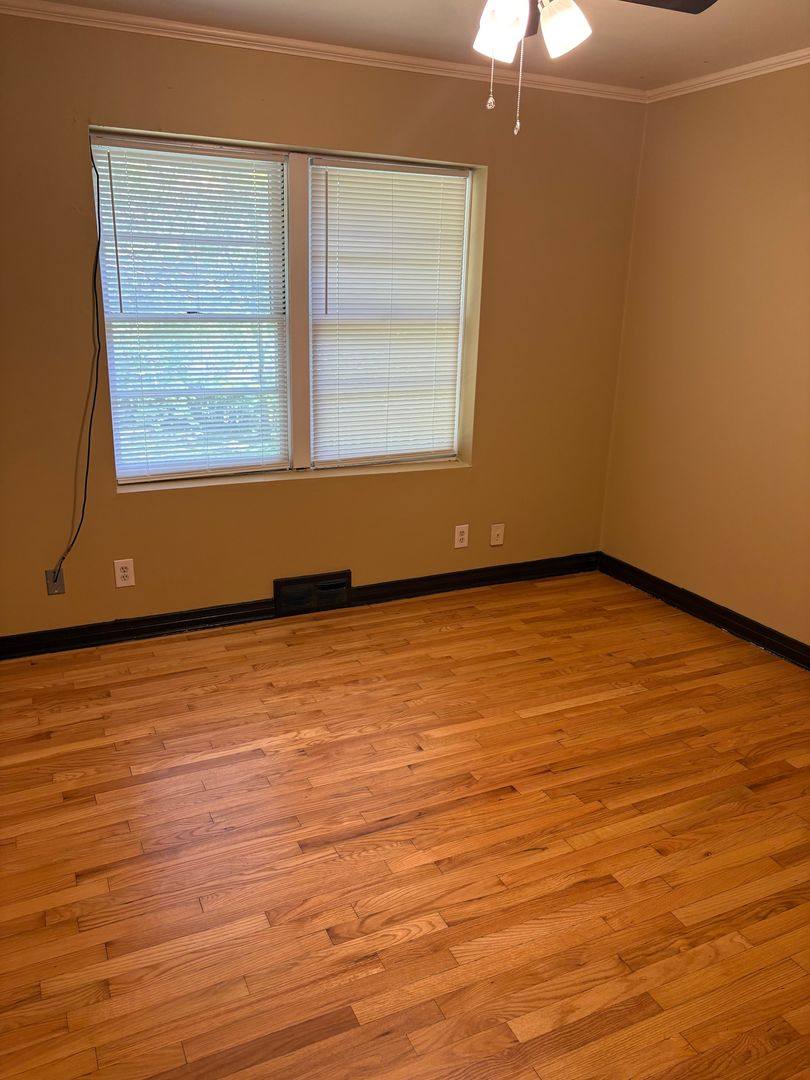 Apartment for rent at 873 Clinton Dr, Fayetteville, AR 72701