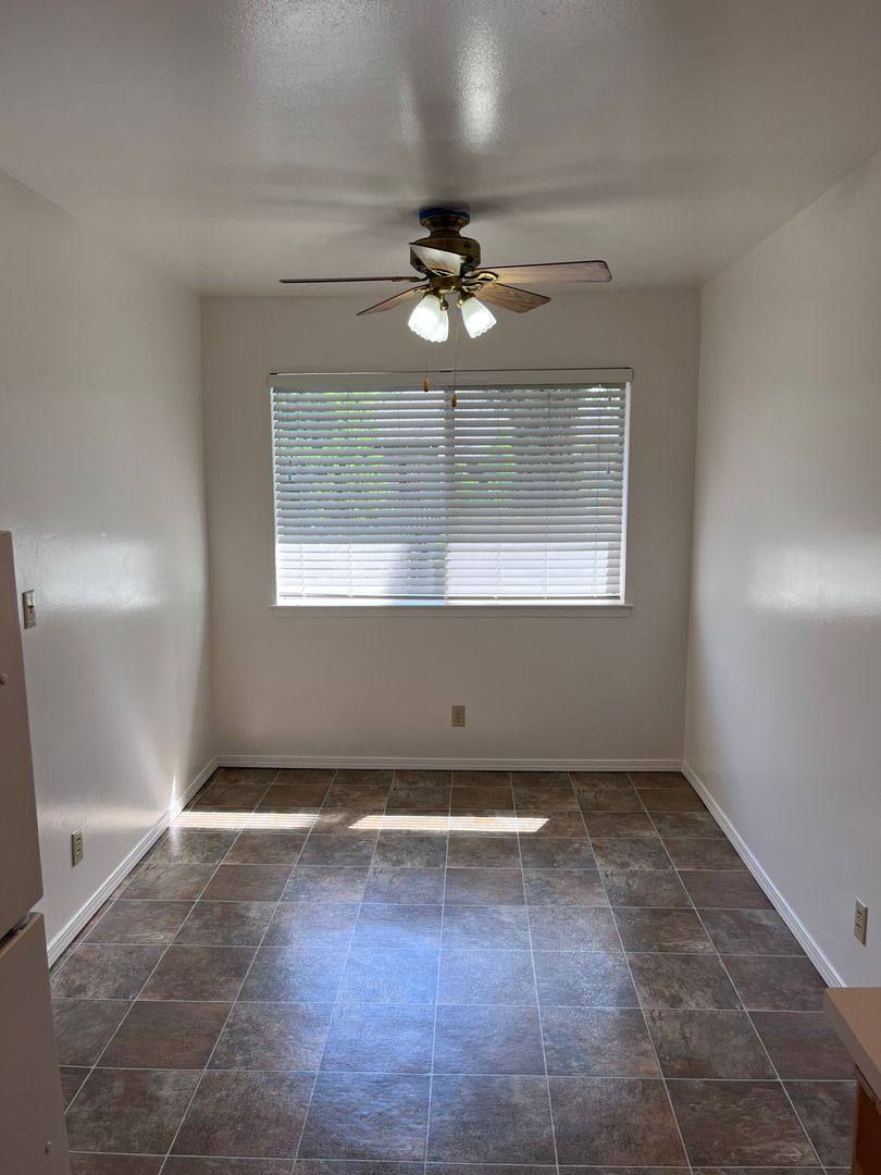 Apartment for rent at 2517 U St, Sacramento, CA 95818