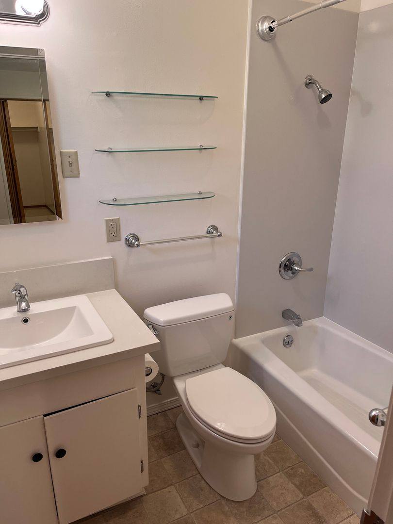 Apartment for rent at 2517 U St, Sacramento, CA 95818