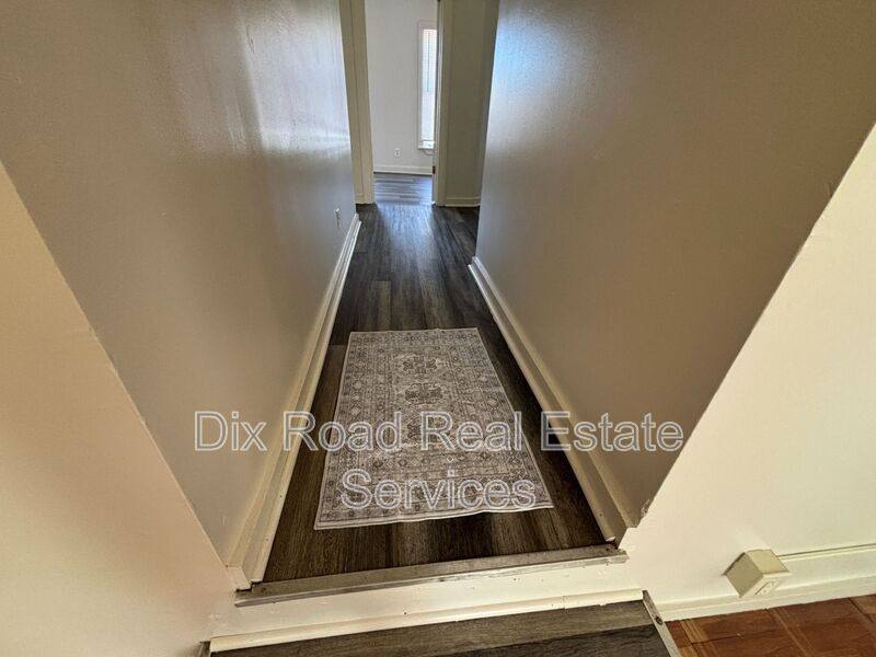 Apartment for rent at 829 Maple Ave #3, Hamilton, OH 45011