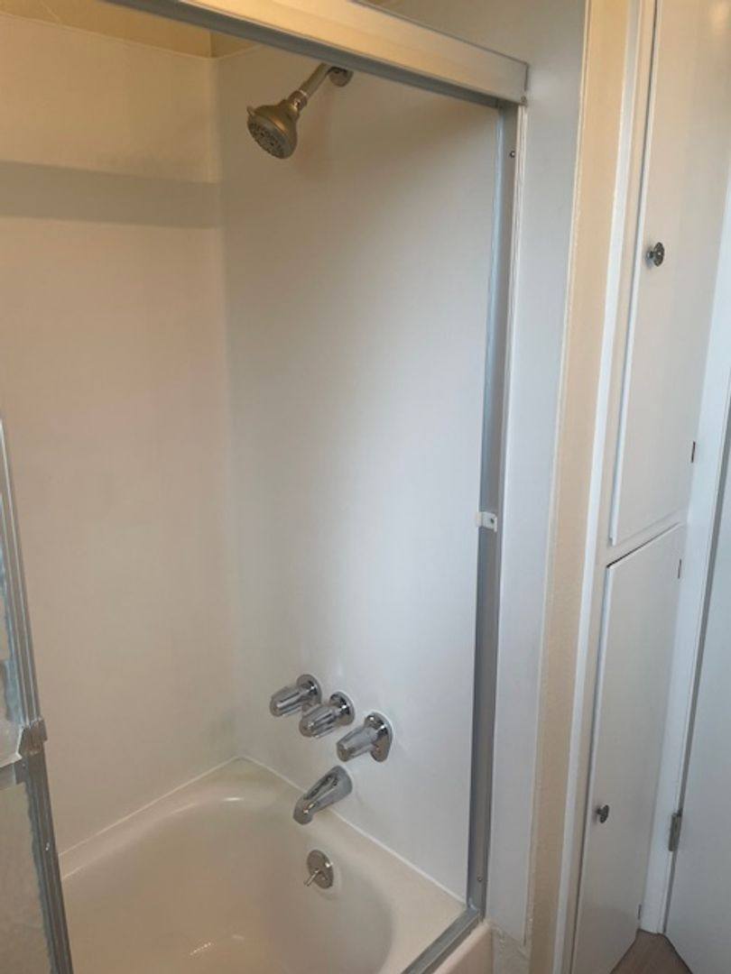 Apartment for rent at 2530-2545 SE 125th Ave, Portland, OR 97236