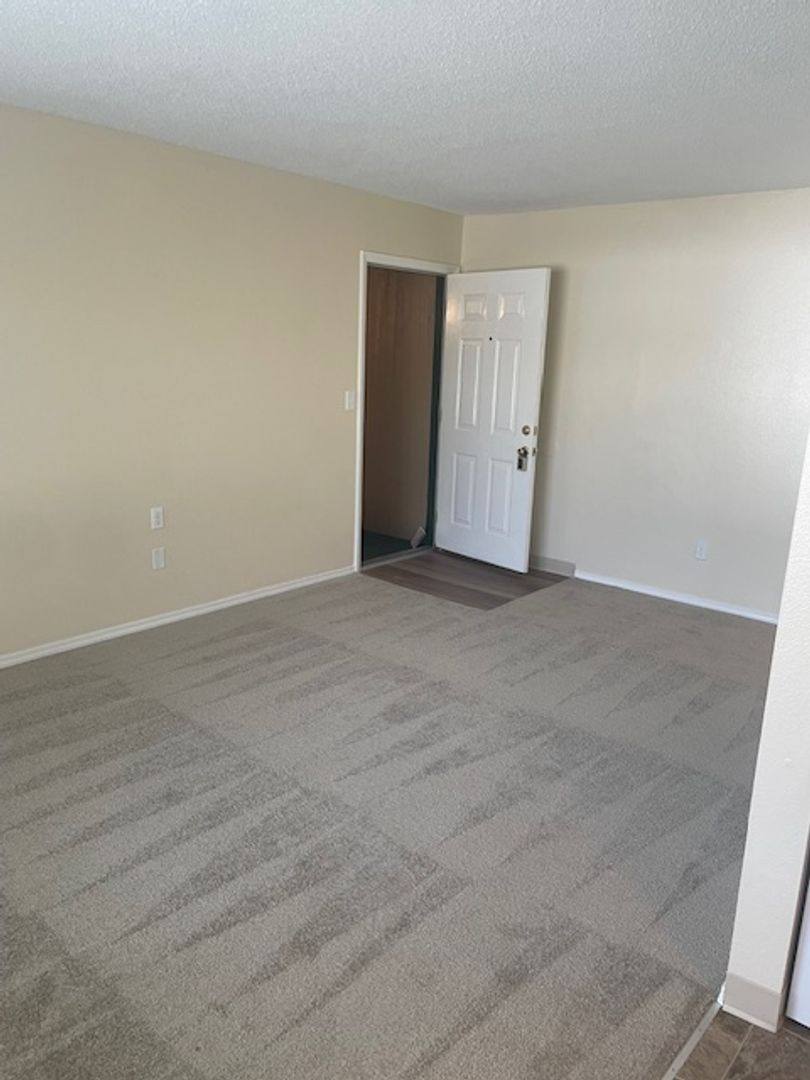 Apartment for rent at 2530-2545 SE 125th Ave, Portland, OR 97236
