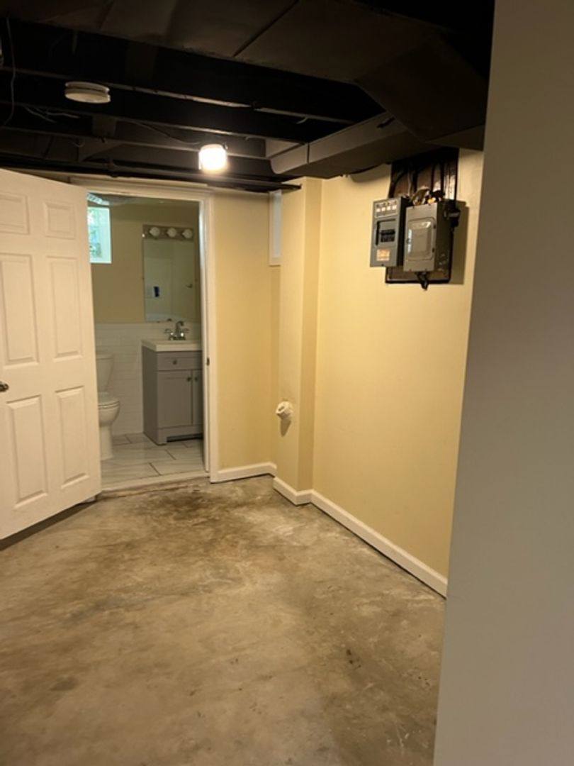 House for rent at 507 Lawerence St, Ann Arbor, MI 48104