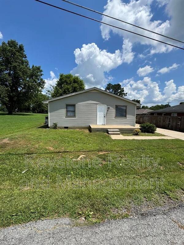 House for rent at 106 Dickerson Lane, Hopkinsville, KY 42240