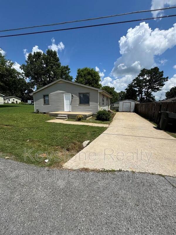 House for rent at 106 Dickerson Lane, Hopkinsville, KY 42240
