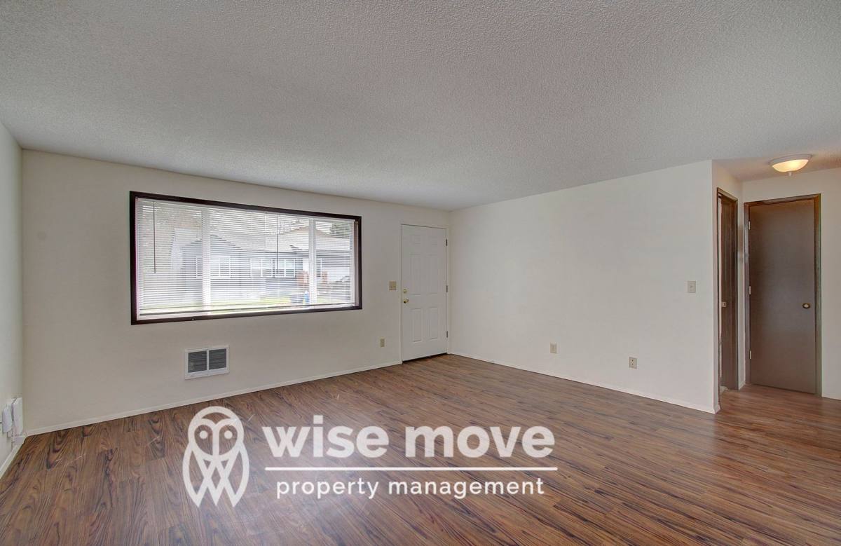 Apartment for rent at 1911 & 1917 SE, Camas, WA 98607