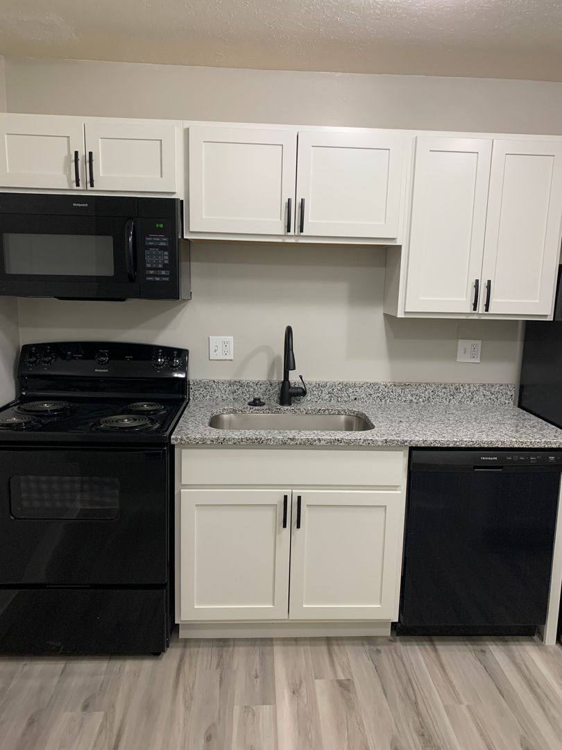 Apartment for rent at 7191 Mentor Ave, Mentor, OH 44060