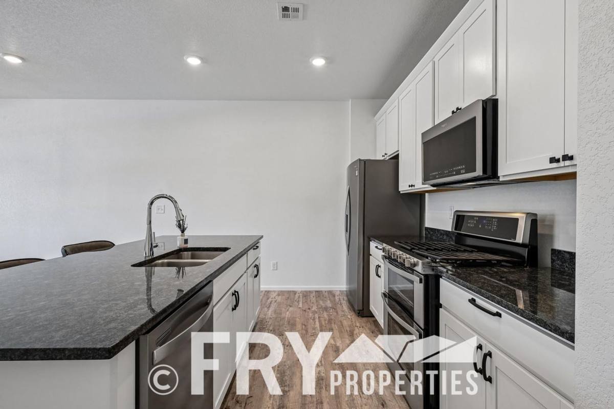 Townhouse for rent at 21061 E 60th Ave, Aurora, CO 80019