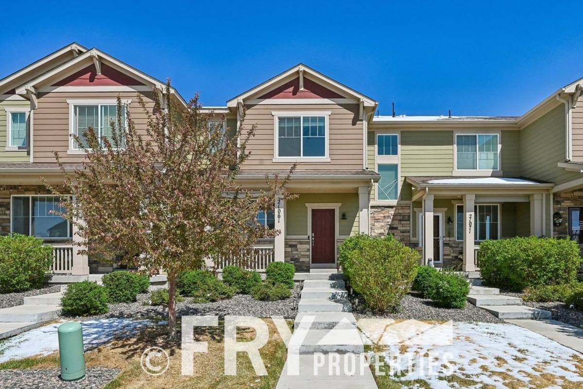 Townhouse for rent at 21061 E 60th Ave, Aurora, CO 80019