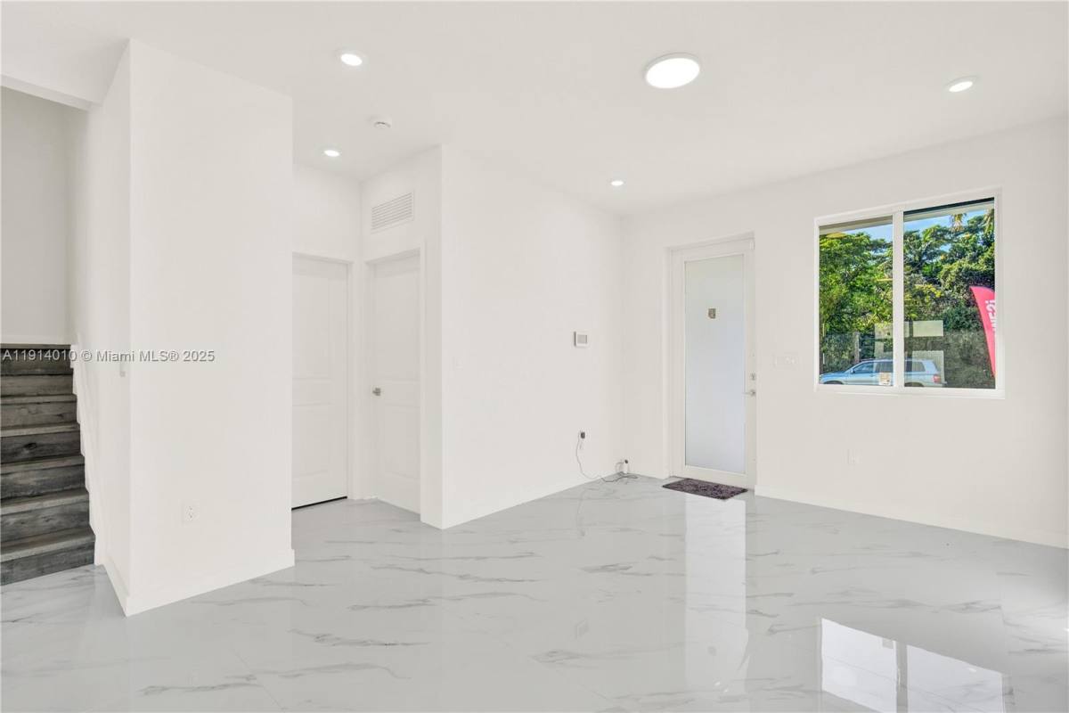 Townhouse for rent at 22535 SW 125th Ave, Miami, FL 33170