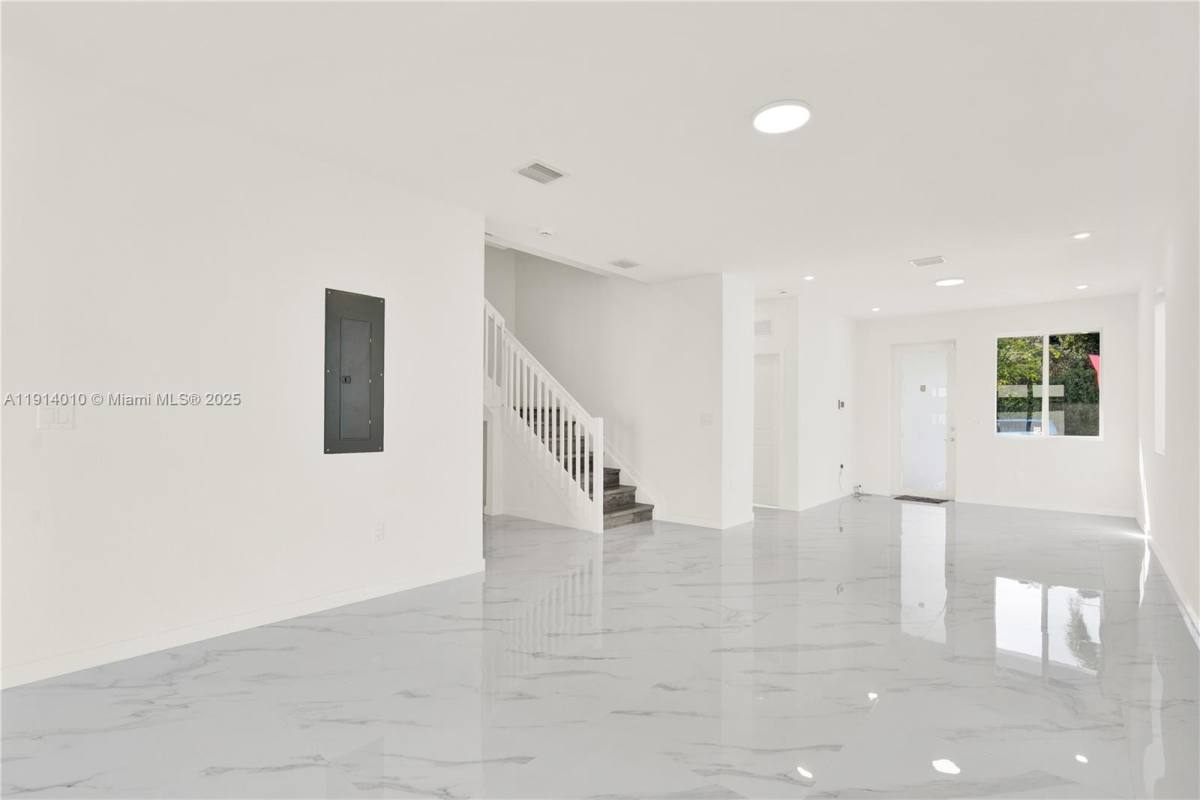 Townhouse for rent at 22535 SW 125th Ave, Miami, FL 33170