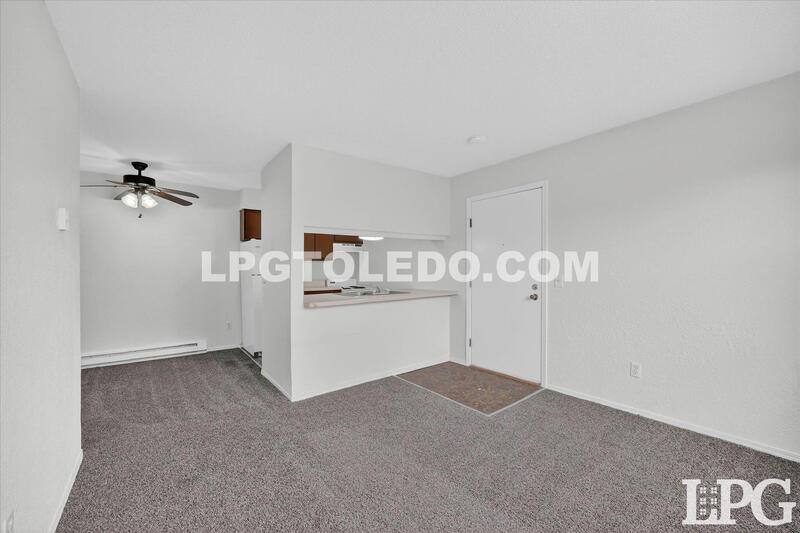 Apartment for rent at 1230 Bedford Woods Dr #8, Toledo, OH 43615