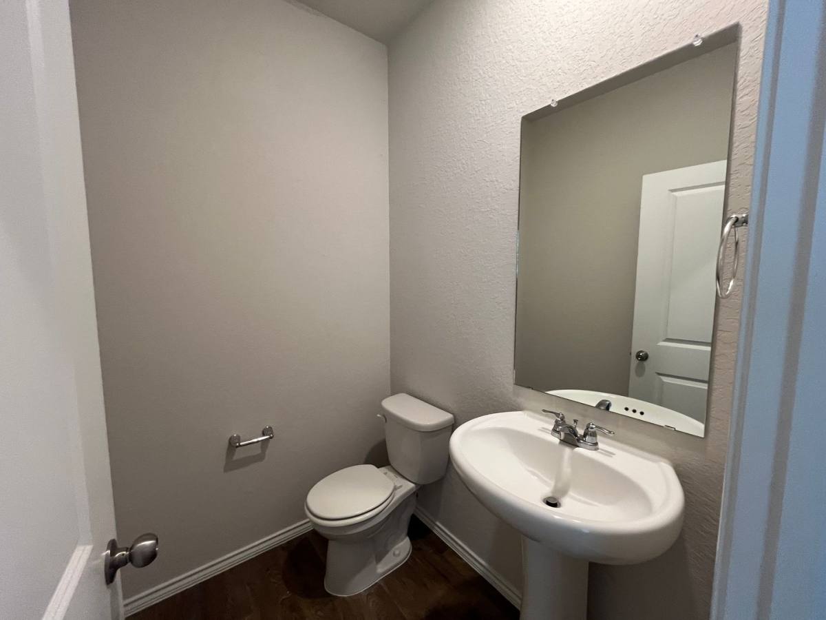 House for rent at 465 Middle Green Loop, Floresville, TX 78114