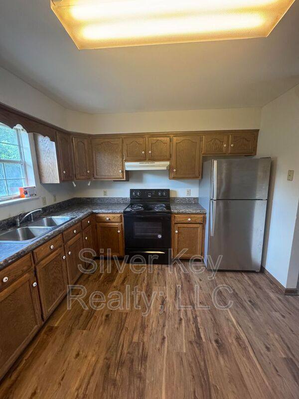 Apartment for rent at 1906 N Jackson St, Athens, TN 37303