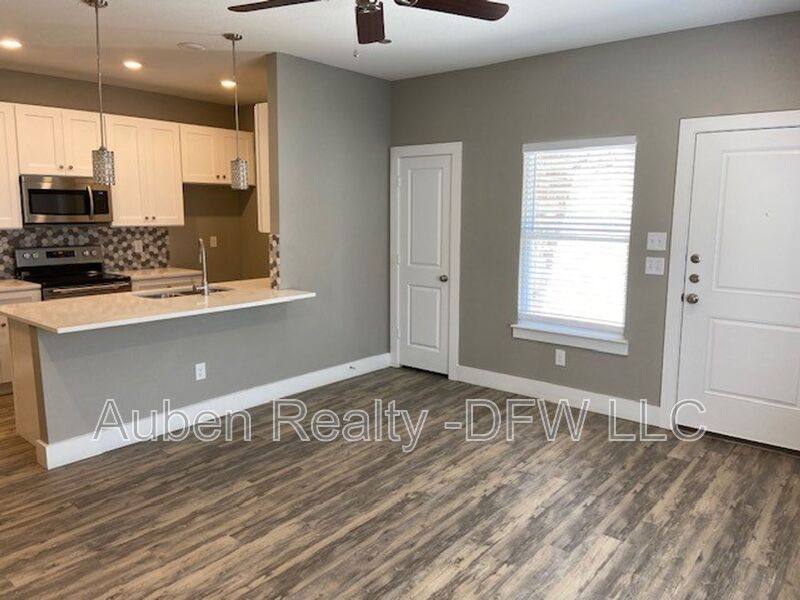 House for rent at 8006 Doreen Ave, Fort Worth, TX 76116