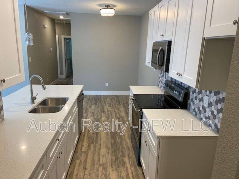 House for rent at 8006 Doreen Ave, Fort Worth, TX 76116