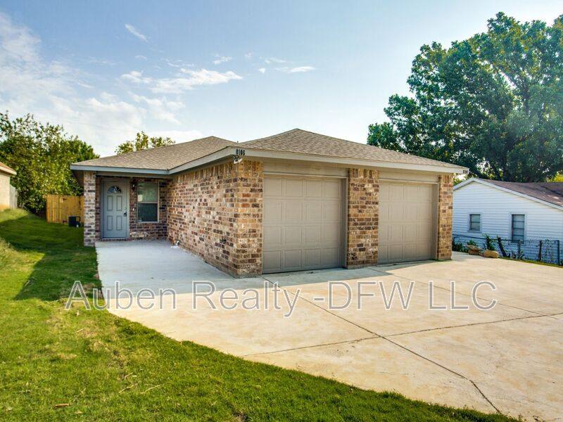 House for rent at 8006 Doreen Ave, Fort Worth, TX 76116