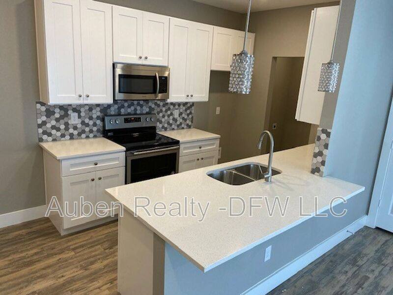 House for rent at 8006 Doreen Ave, Fort Worth, TX 76116