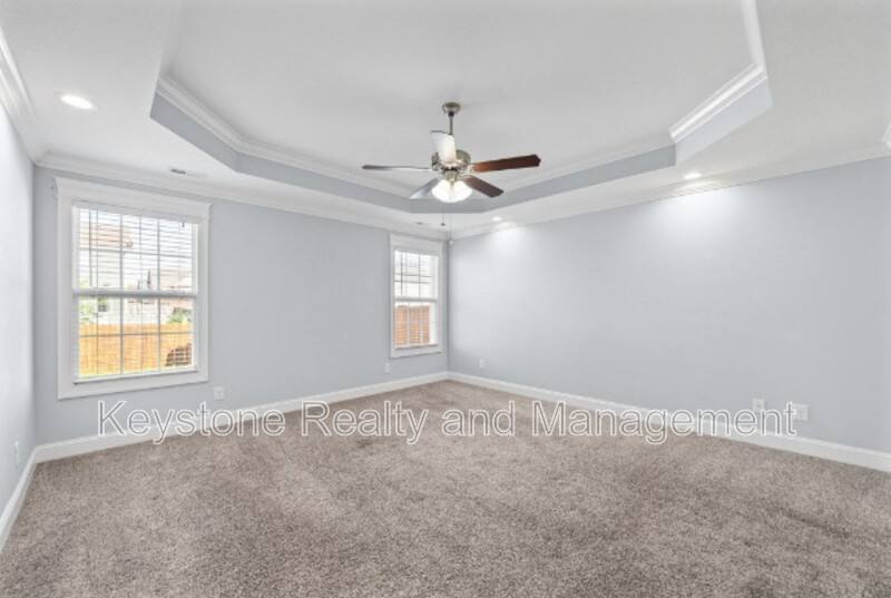 House for rent at 3753 Windmill Dr, Clarksville, TN 37040