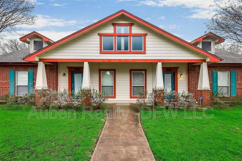 House for rent at 300 E Main St, Lancaster, TX 75146