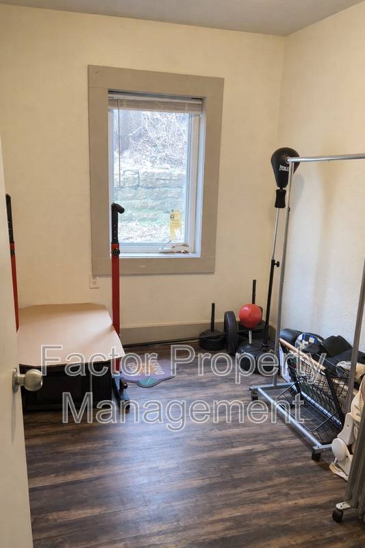 Apartment for rent at 103 Locust St #1, Mankato, MN 56001