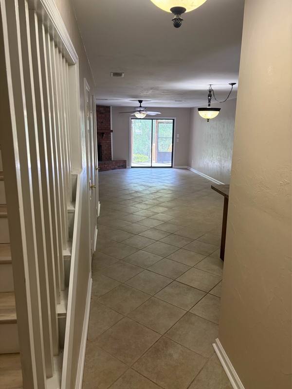 Townhouse for rent at 3207 Shamrock St E #18, Tallahassee, FL 32309