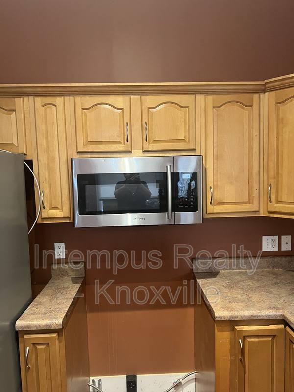 House for rent at 229 Deaderick Ave, Knoxville, TN 37921