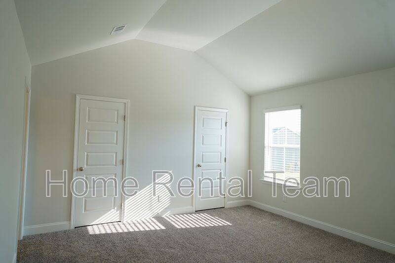 Townhouse for rent at 481 Governor Treutlen Circle, Pooler, GA 31322