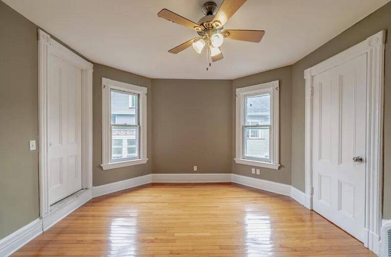 Apartment for rent at 213 Oxford St, Rochester, NY 14607