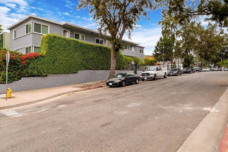 Apartment for rent at 1711 Delaware Ave #5, Santa Monica, CA 90404