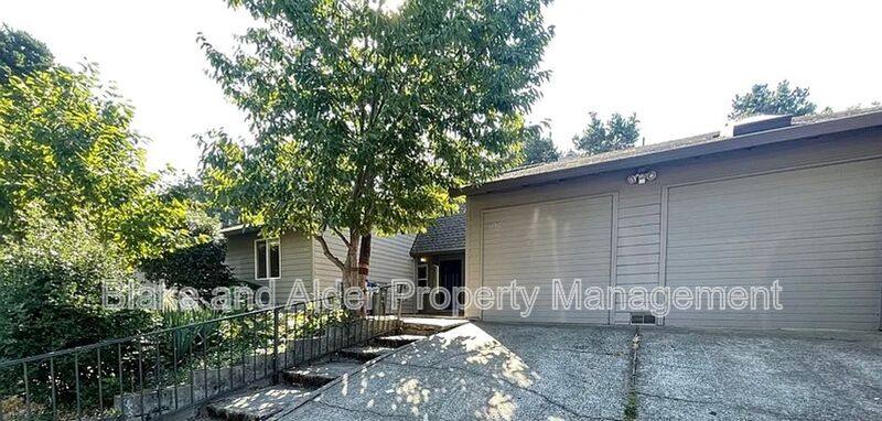 House for rent at 2410 SE 9th Court, Gresham, OR 97080