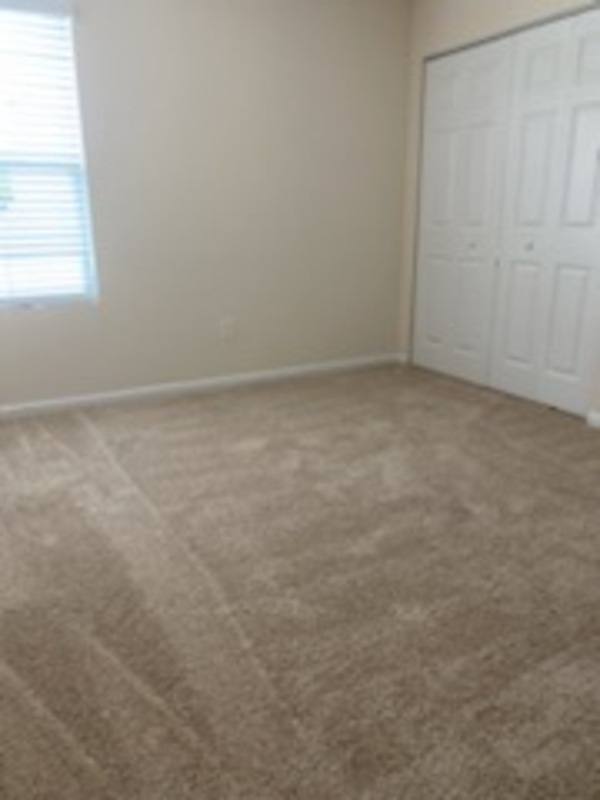 Townhouse for rent at 911 Capitol Parkway, Jacksonville, FL 32218
