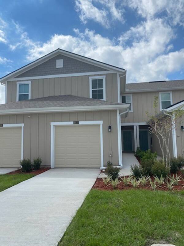Townhouse for rent at 911 Capitol Parkway, Jacksonville, FL 32218