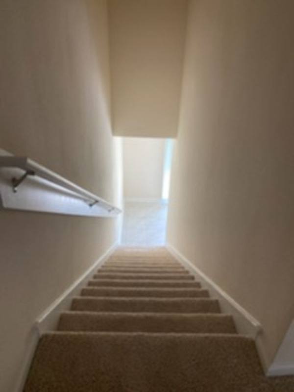 Townhouse for rent at 911 Capitol Parkway, Jacksonville, FL 32218