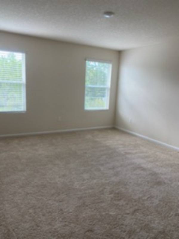 Townhouse for rent at 911 Capitol Parkway, Jacksonville, FL 32218